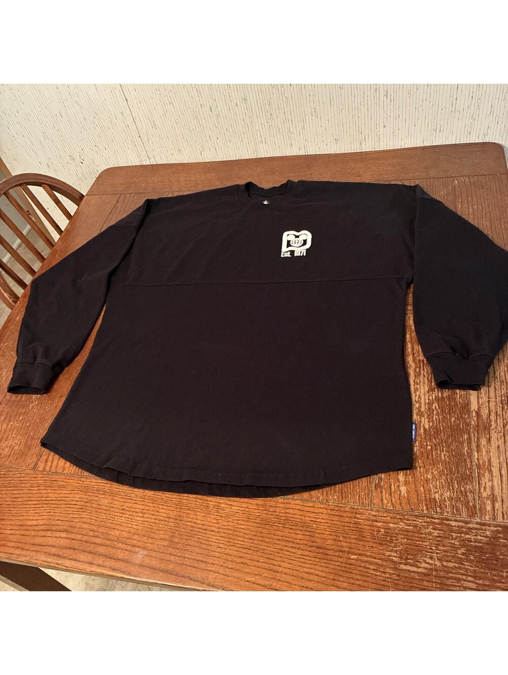 Walt Disney World Spirit Jersey Adult XL Black Long Sleeve Retro Puff Lettering